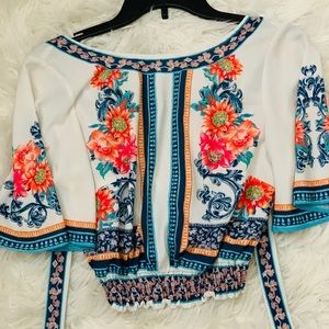 Short sleeve multicolor top